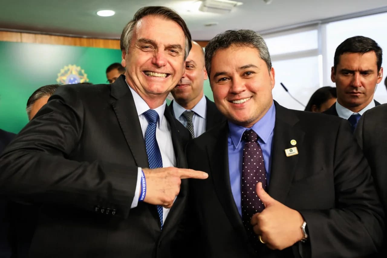 Efraim é de direita, mas se recusa a beber detergente