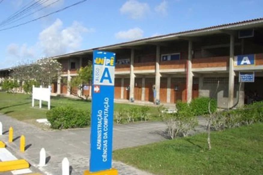 Prepare o currículo: Unipê anuncia novos cursos e contratação de novos professores