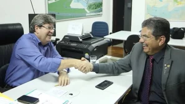 Tensão entre governo e deputados com possibilidade de veto ao aumento das emendas