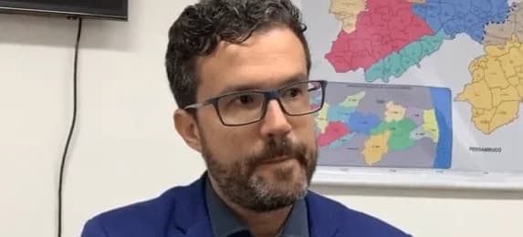 Vacina trocada? Governo dará terceira dose com base na segunda aplicação  e Beltrammi vê novo ‘estouro’ de casos em julho se relaxarmos nos cuidados
