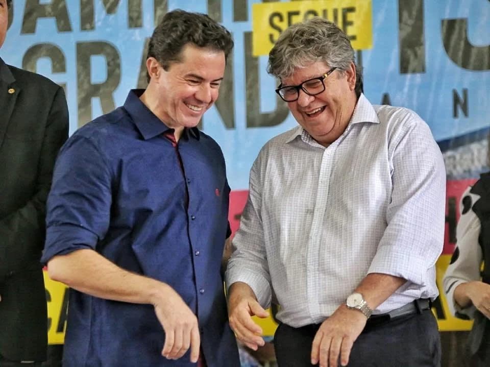 Para Pollyana, cabe Veneziano na base de João Azevedo