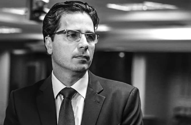 Numa só nota, Fábio George condena tentativa de assassinato contra Gilmar e o assassinato do Direito contra Janot