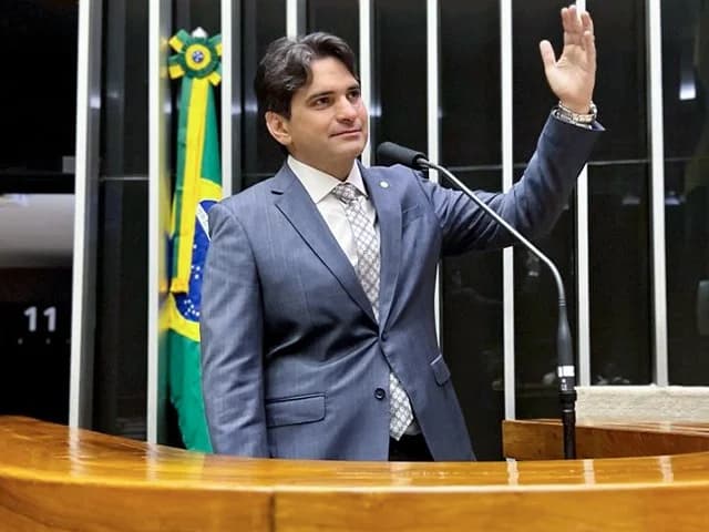 Murilo Galdino foi o que mais gastou com divulgação; Gervásio teve o menor gasto