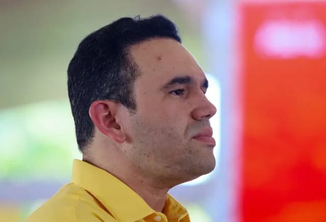 Jhonny vai de Lucas, Nabor e…
