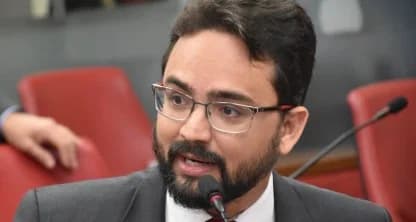 Tibério se coloca à disposição para disputar PMJP e defende que João faça escolha até o Carnaval