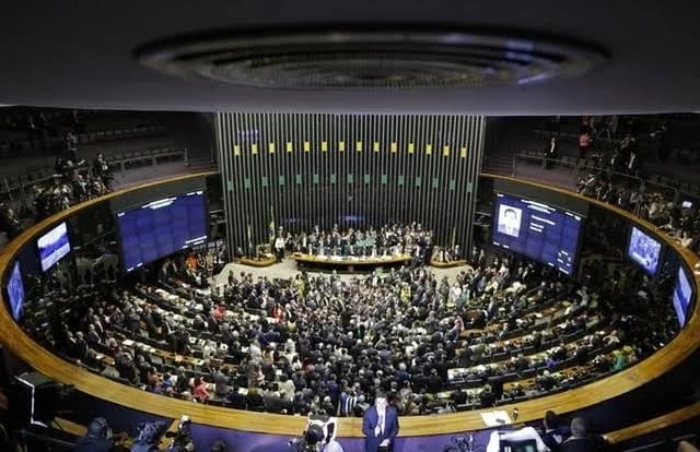 PEC da Segunda Instância racha bancada federal da Paraíba; veja quem vota contra
