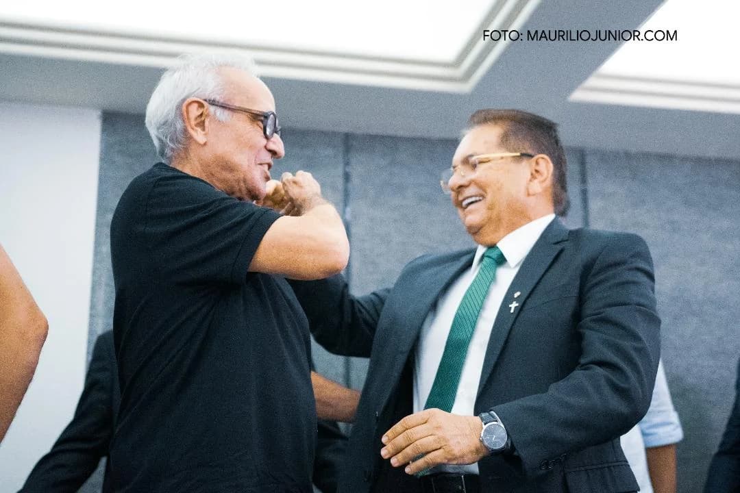 Abraço dos rebeldes ?