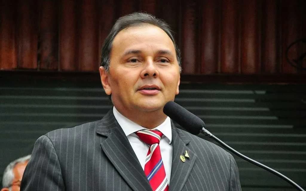 Ludgério propõe manifesto em favor de Galdino governador; veja quem concordou de imediato