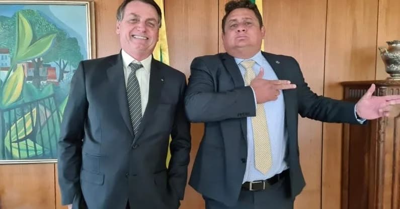 Mesmo sem convite, Walber aplica o “Bolsonaro acima de tudo” e garante acompanhar ex-presidente em JP