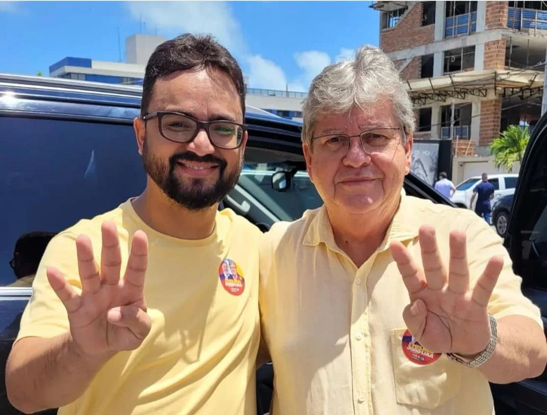 Agora: João convoca reunião com vereadores do PSB