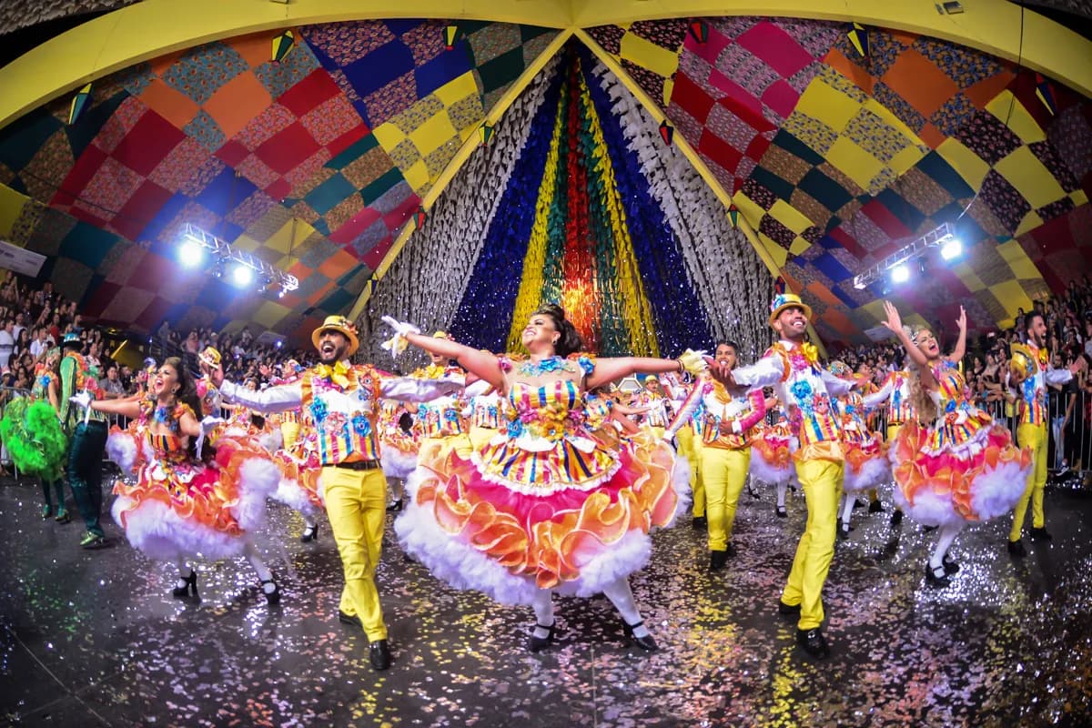 Associação das Quadrilhas Juninas queima ruim com gestão do Maior São João do Mundo