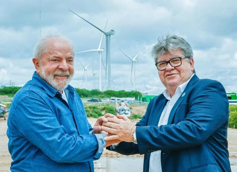 Esquerda se une para ‘blindar’ João das garras do Centrão e vê Cícero no PSB como nome pra 2026